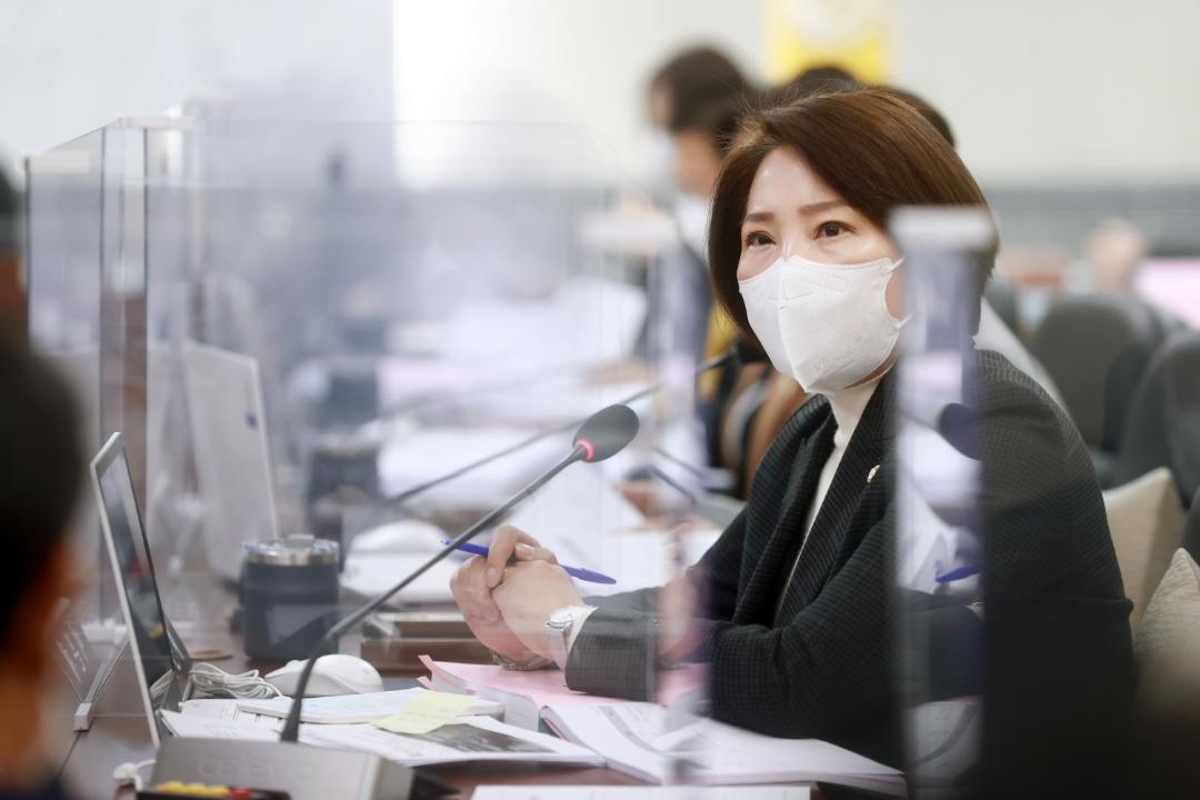 '행정사무감사특별위원회 9일차' 게시글의 사진(3)