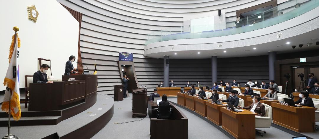 '제297회 광주시의회 임시회 제1차 본회의' 게시글의 사진(10)